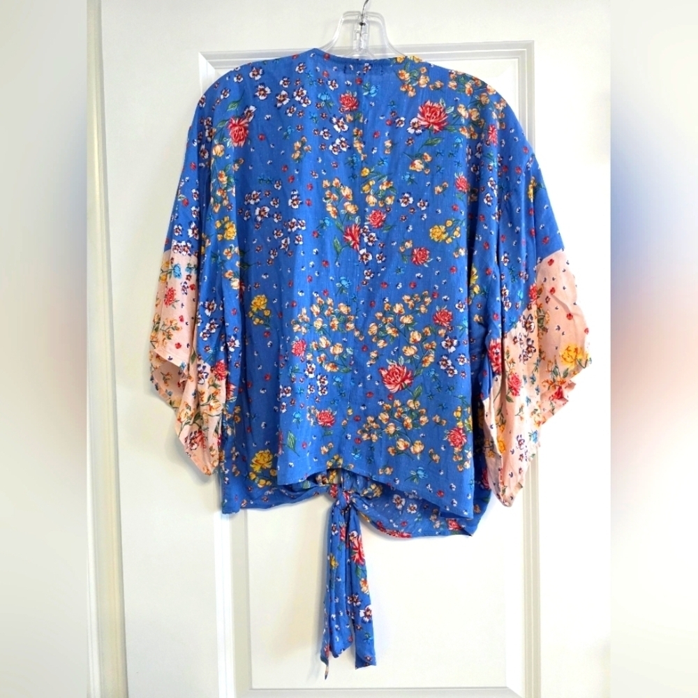 Democracy Floral Blouse with Tie Front Size Small - Picture 2 of 5